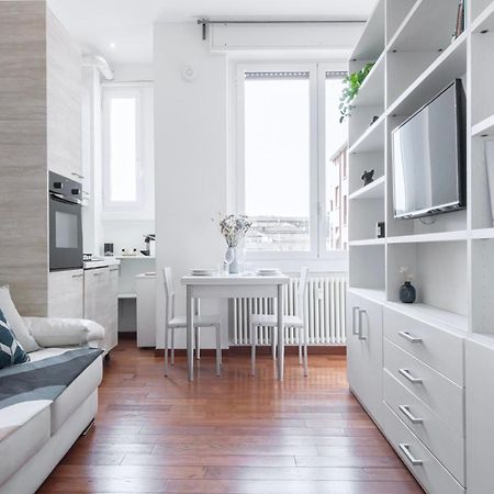 Nice And Cozy Studio In Porta Romana By Easylife มิลาน ภายนอก รูปภาพ
